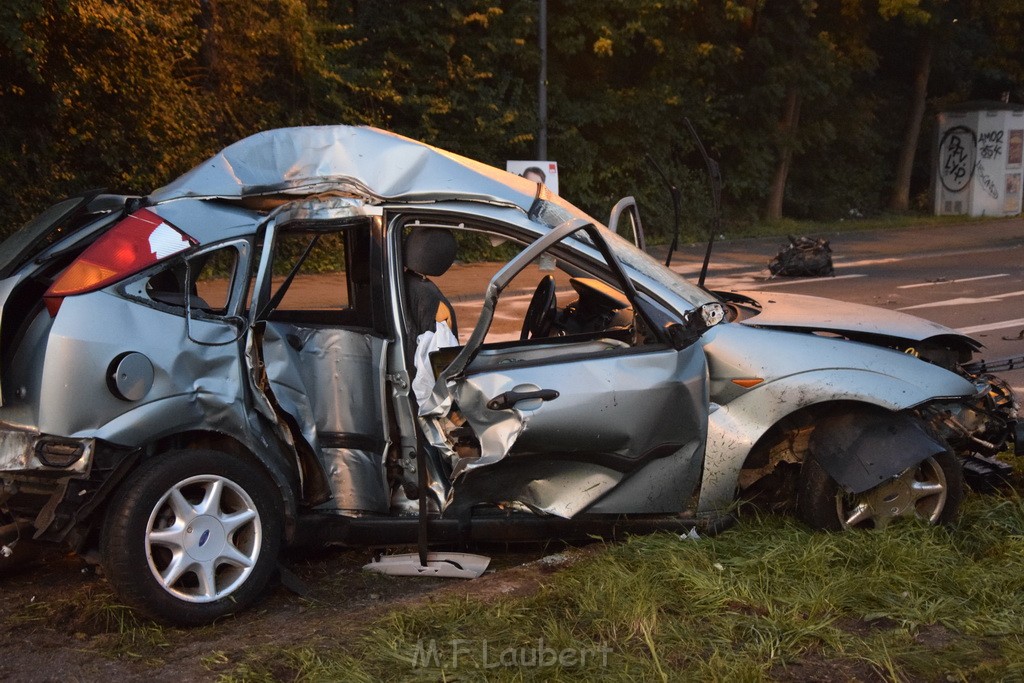 Schwerer VU Koeln Dellbrueck Bergisch Gladbacherstr Herler Ring P073.JPG - Miklos Laubert